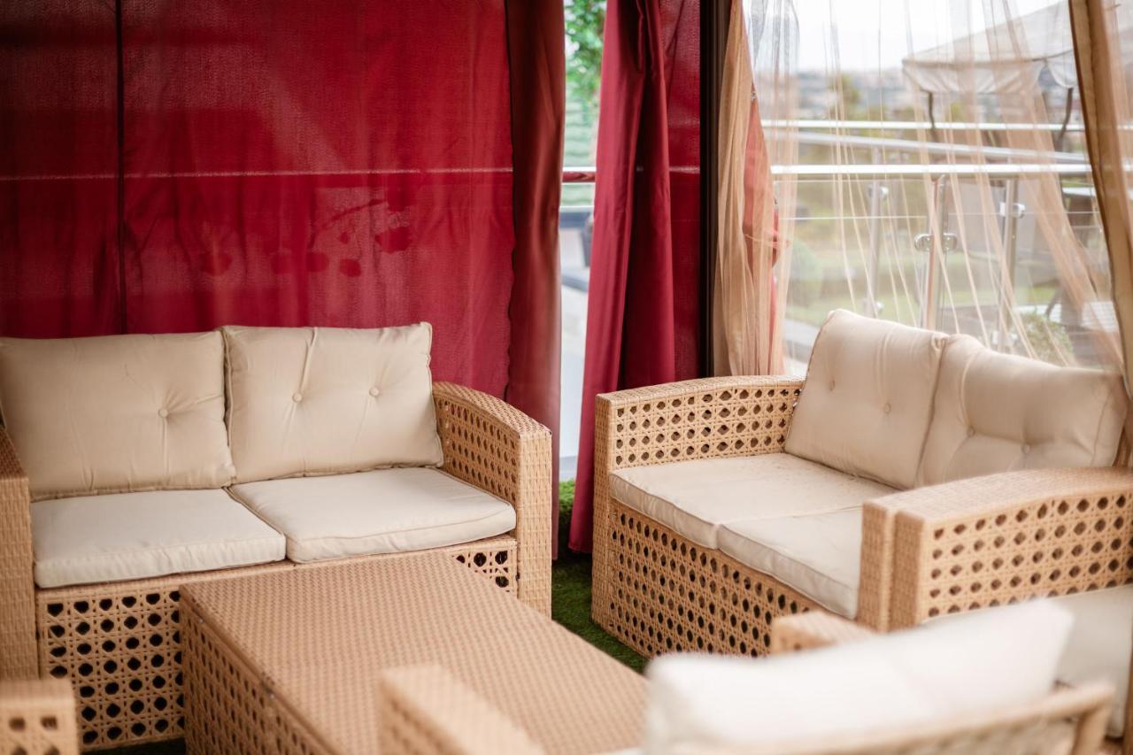 Ndaru Luxury Suites คิกาลี ภายนอก รูปภาพ