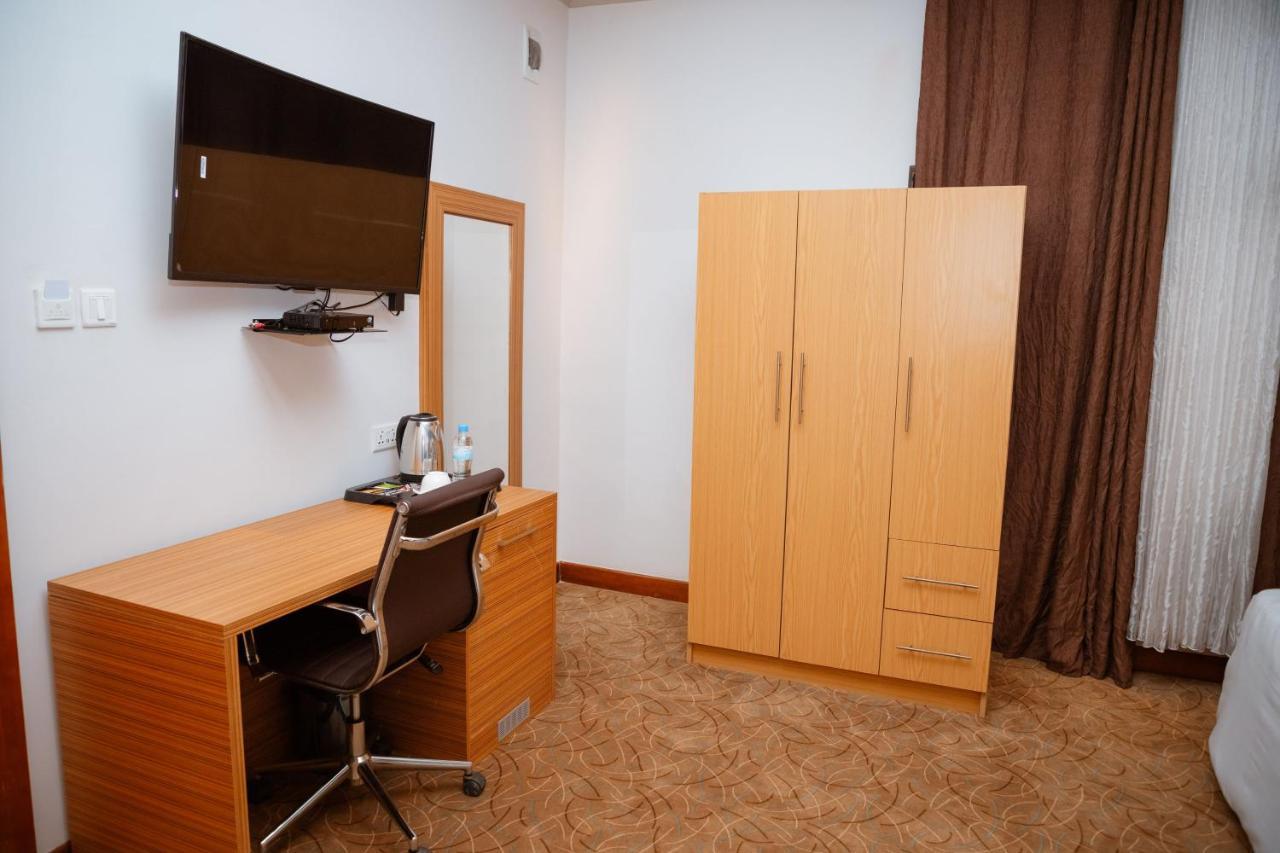 Ndaru Luxury Suites คิกาลี ภายนอก รูปภาพ