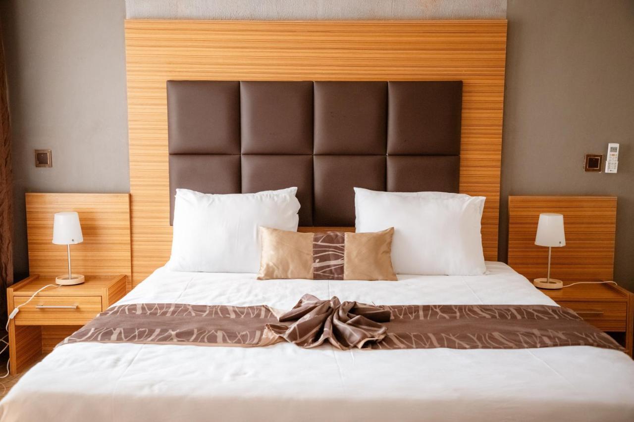 Ndaru Luxury Suites คิกาลี ภายนอก รูปภาพ